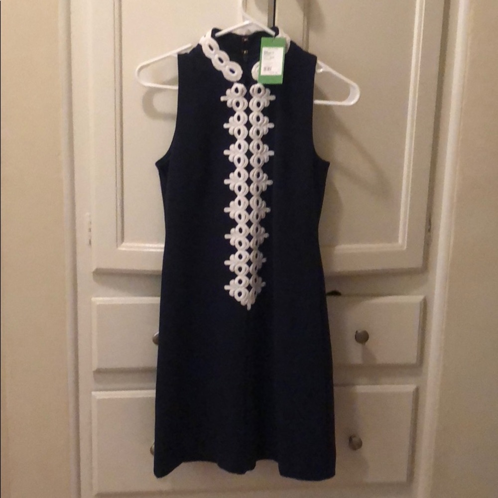 Never worn Navy Lily Pulitzer shift dress